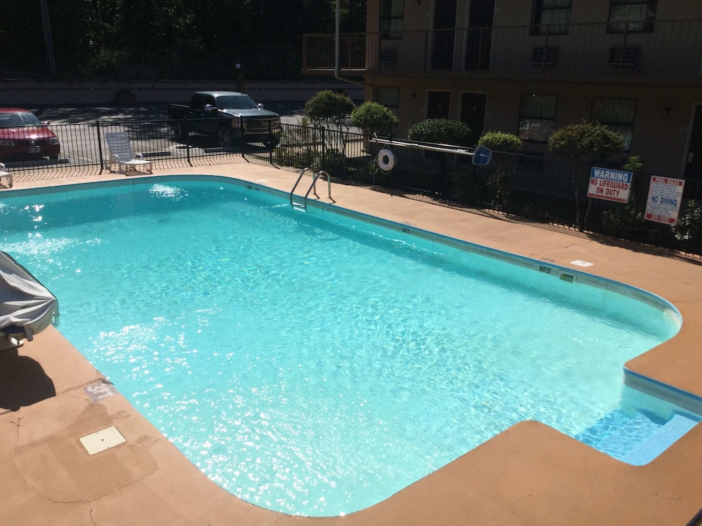Americas Best Value Inn-Malvern 3/21