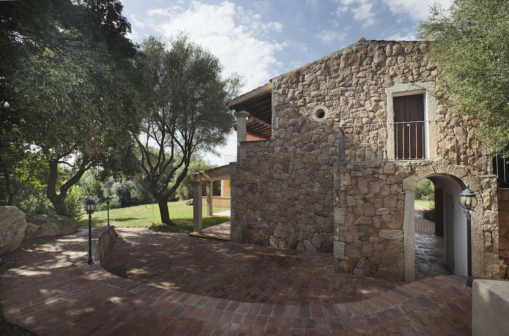 Felix Parco Degli Ulivi Hotel 12/82