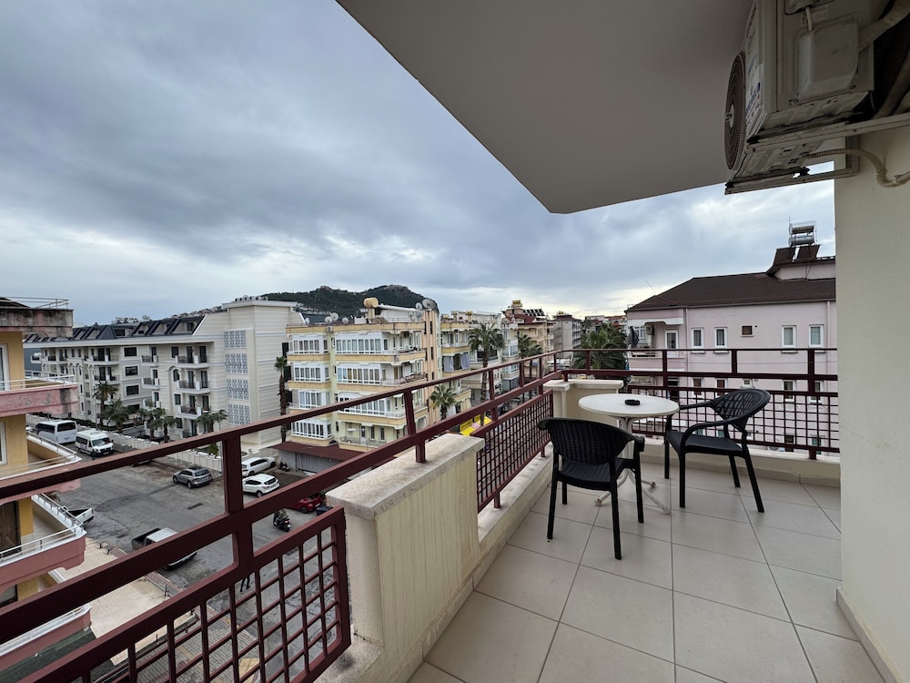 Damlatas Elegant Apart Hotel 37/49