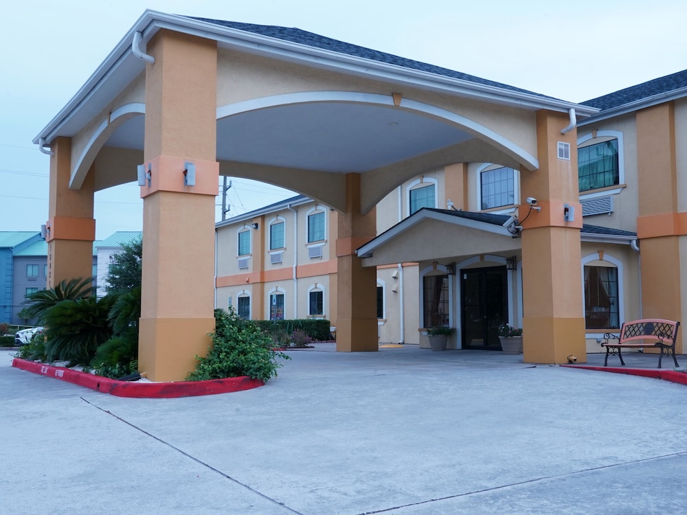 Americas Best Value Inn & Suites Bush Intl Airport 1/23