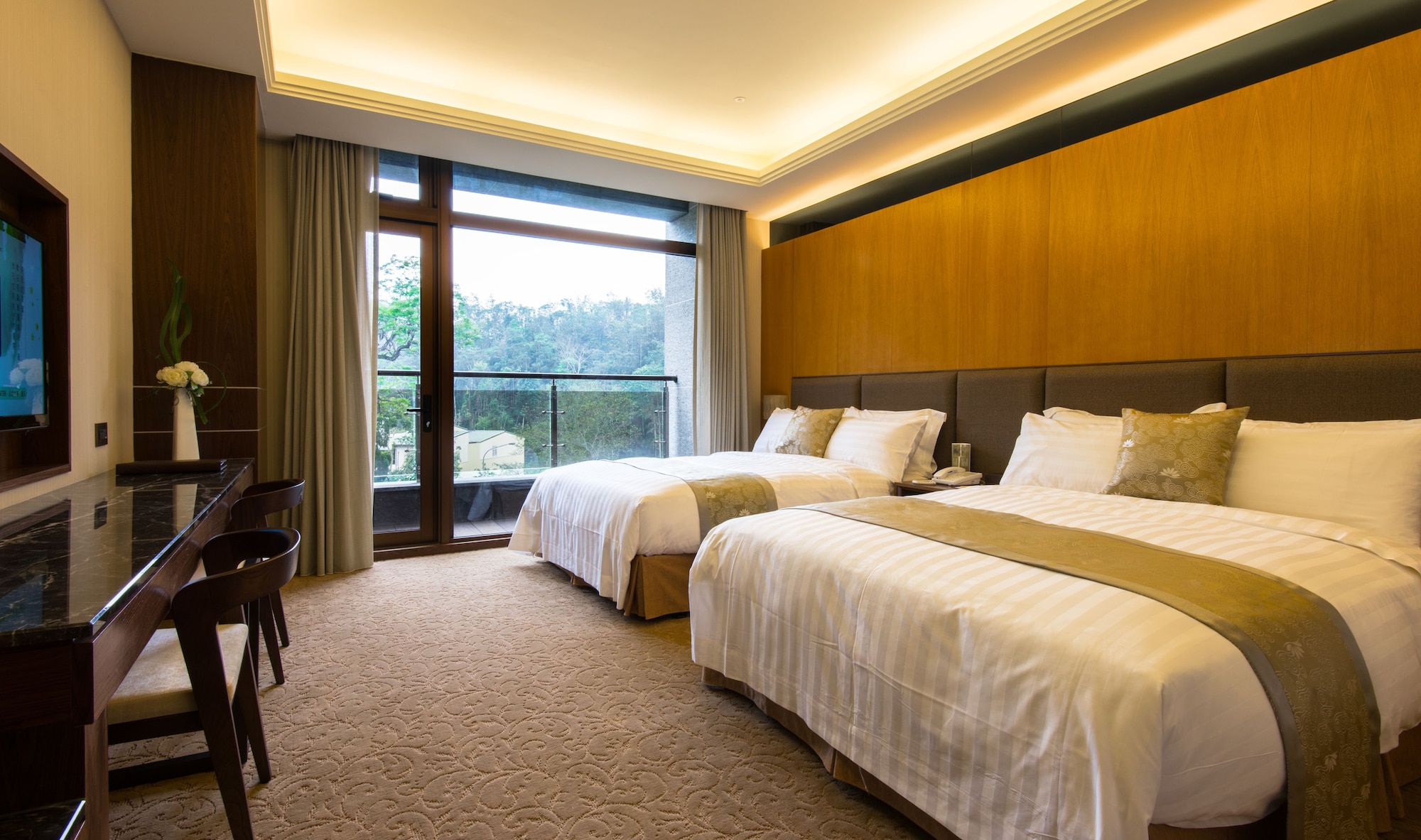 SUPERIOR, 2 DOUBLE BEDS