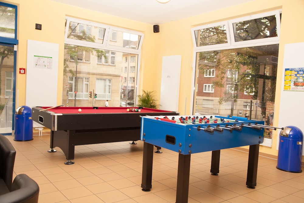 A&O Aachen Hauptbahnhof Hotel 64/83