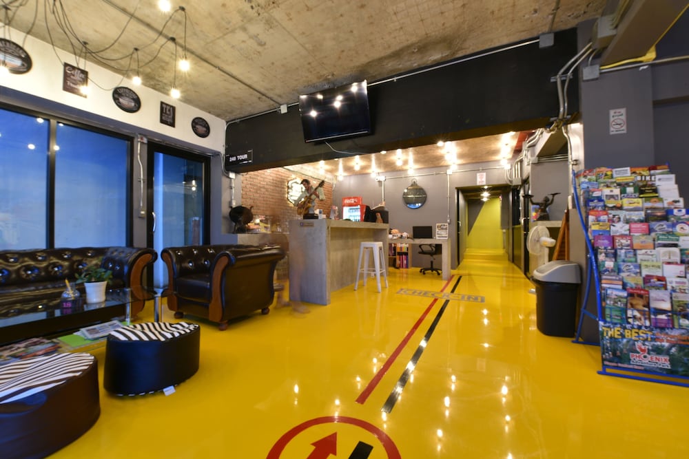 248 Street Hostel 37/50