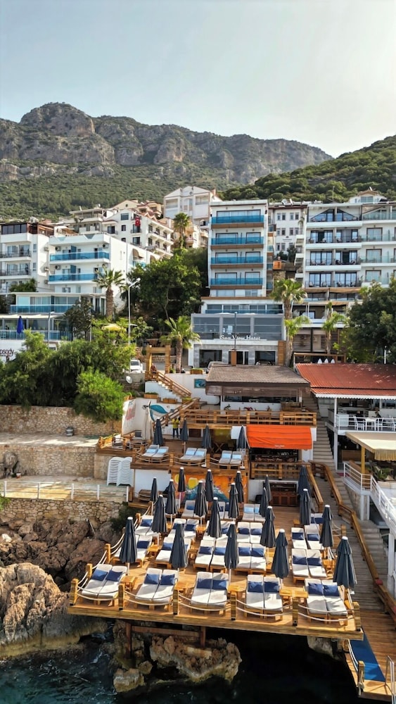 Sea View Hotel 2/50