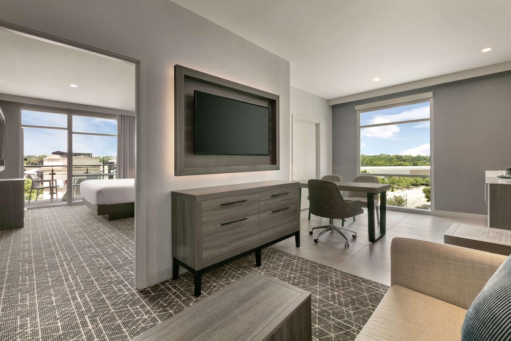 Embassy Suites by Hilton Atlanta Midtown 20/45