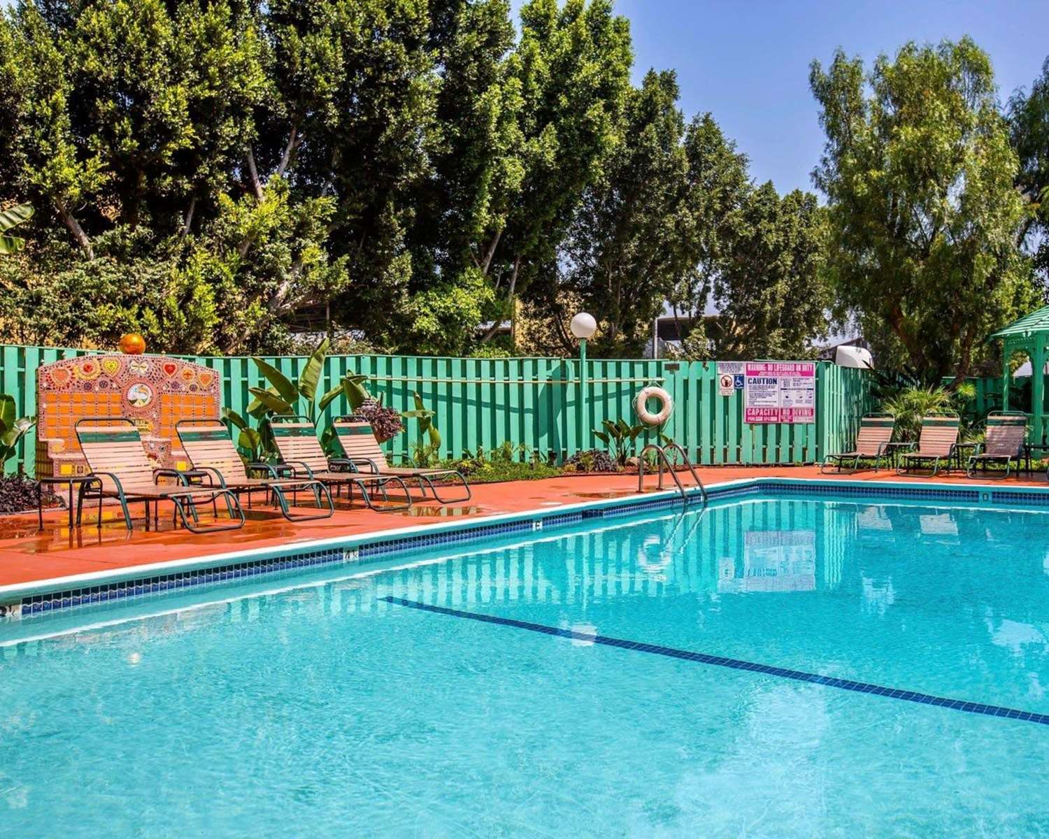 Quality Inn and Suites Montebello - Los Angeles 25/51