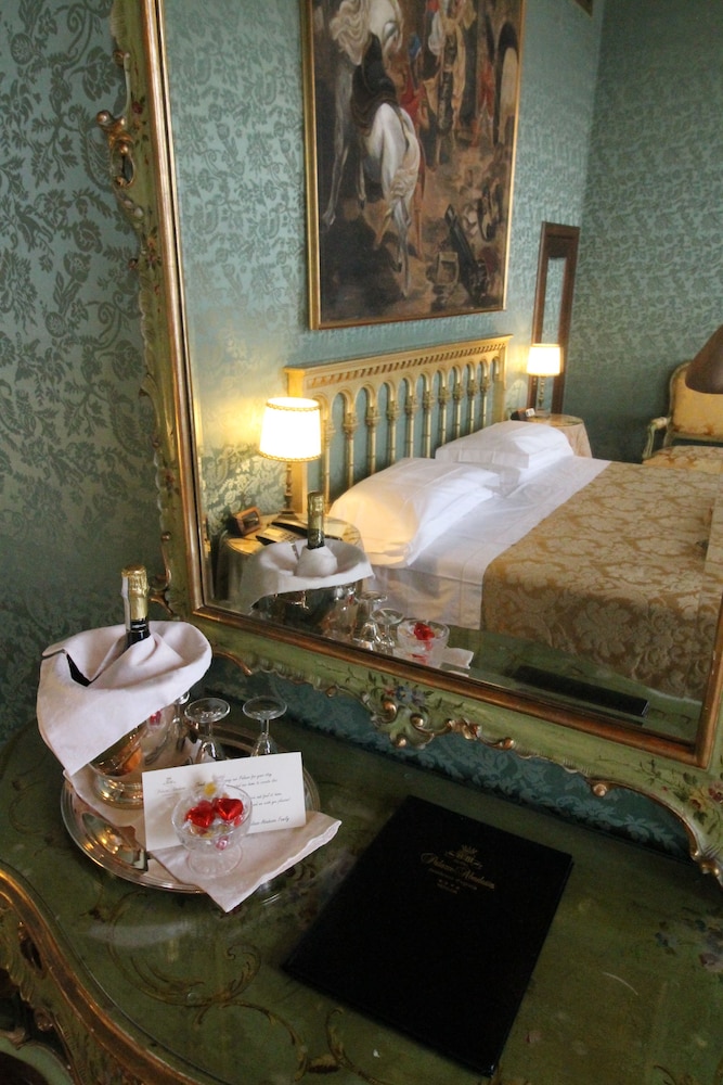 Hotel Palazzo Abadessa 22/50