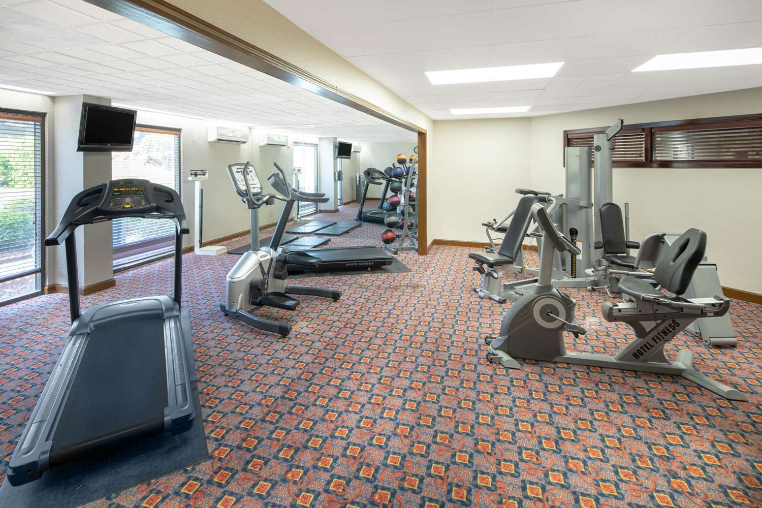 Wingate by Wyndham Greenville Airport 14/40