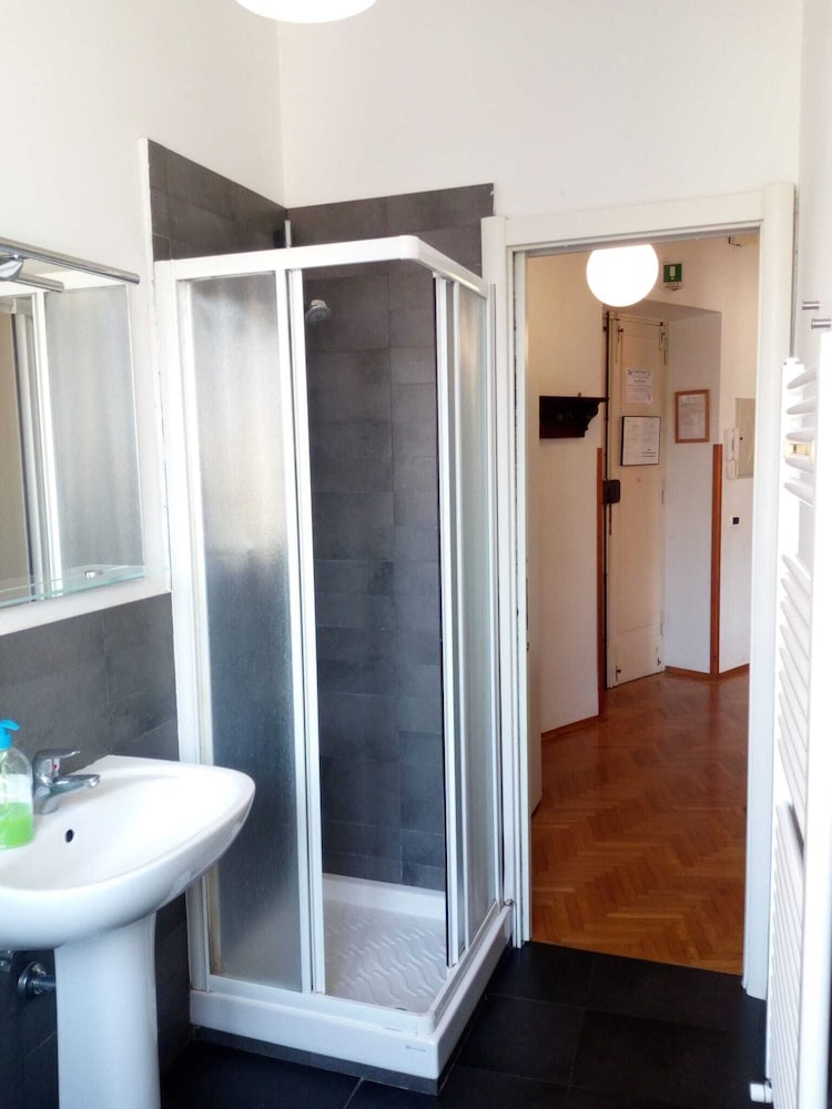 Large Vatican Apartment with 3 bedroom 11/12