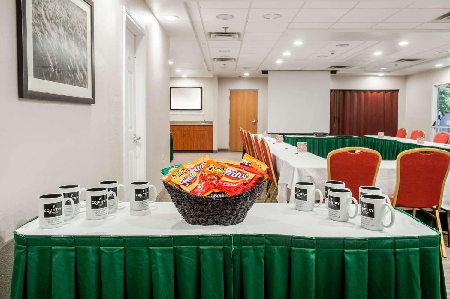 Country Inn and Suites By Radisson Cookeville TN 45/48