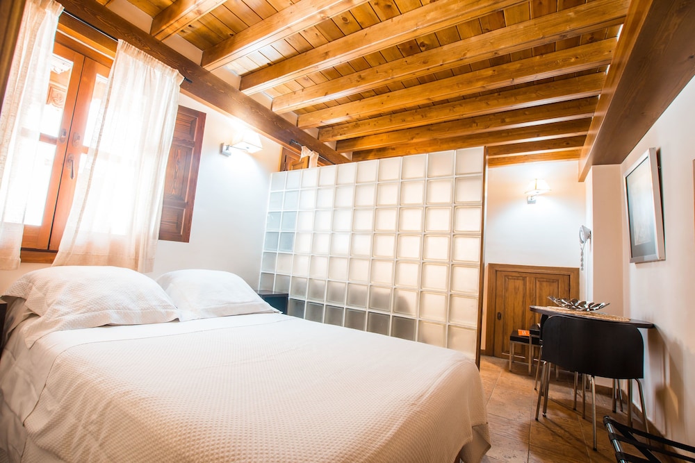 Apartamentos Alhambra 14/75