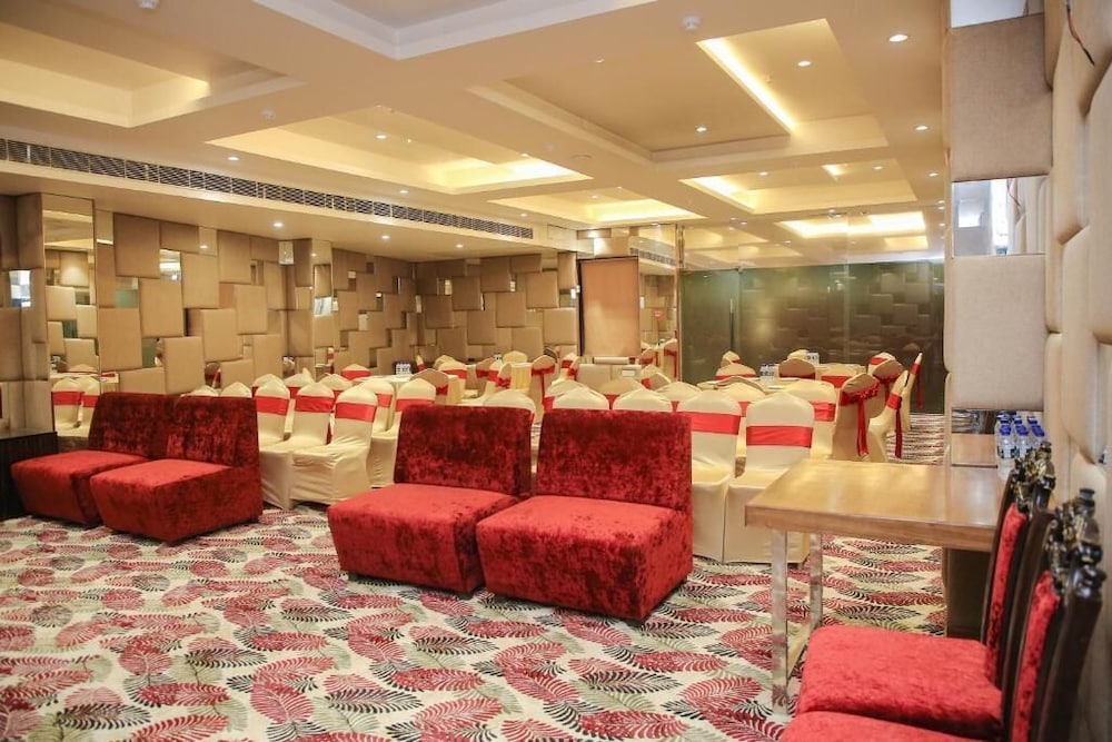 Citrus Prime Raipur By Othpl 19/27