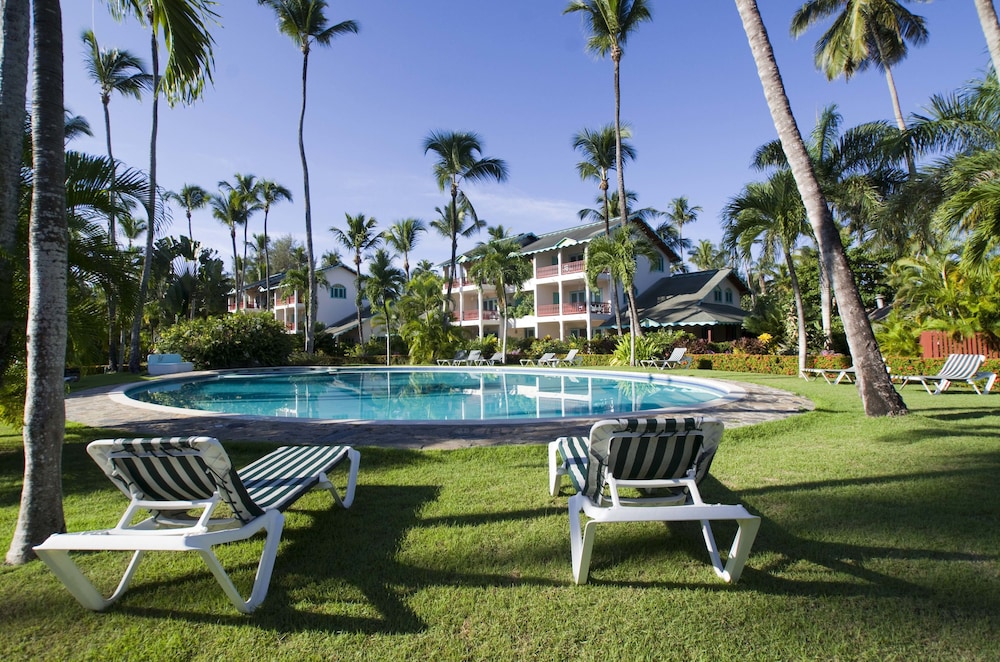 Hotel Playa Colibri 67/72