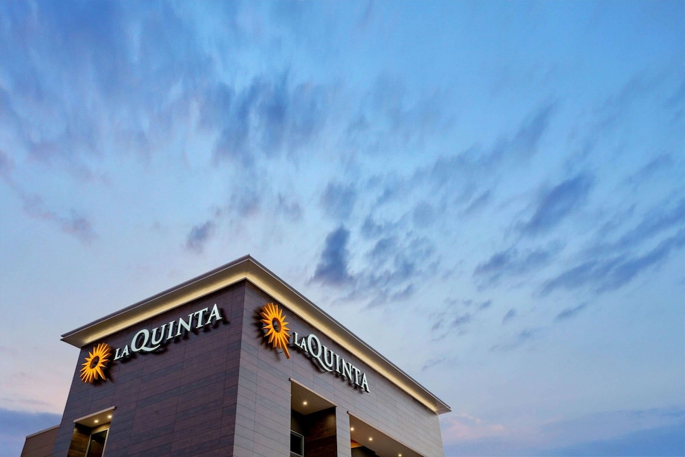 La Quinta Inn & Suites by Wyndham Katy 4/43