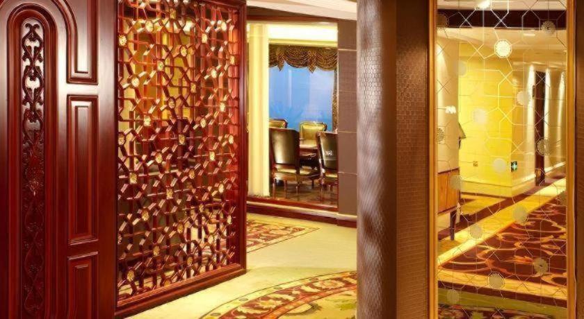 Shenyang Royal Wanxin Hotel 36/56