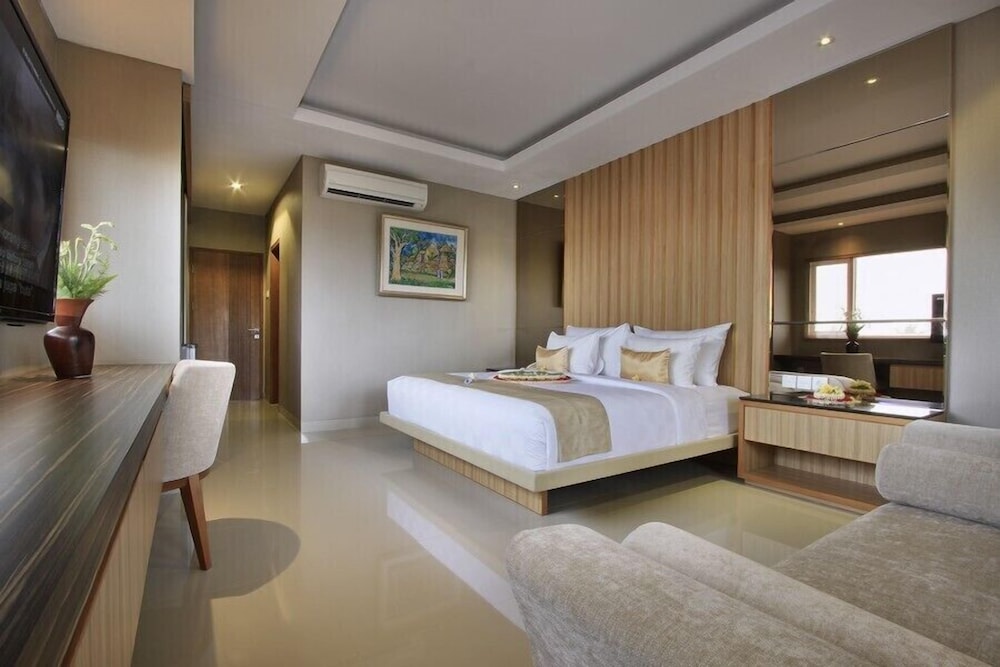 PURI PADMA HOTEL 13/50