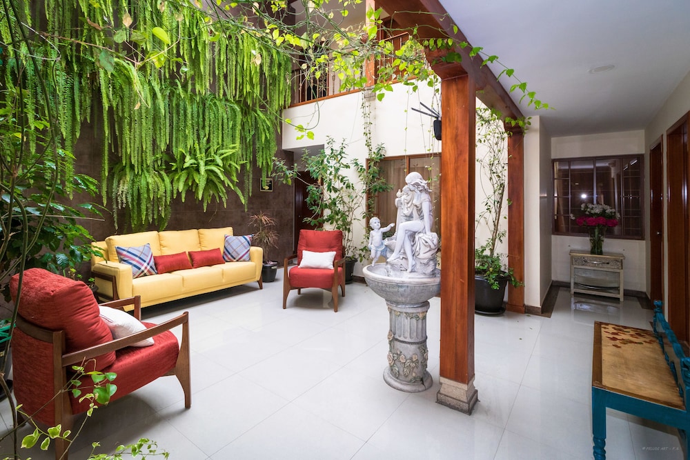 Boutique Castilla De Leon 41/59