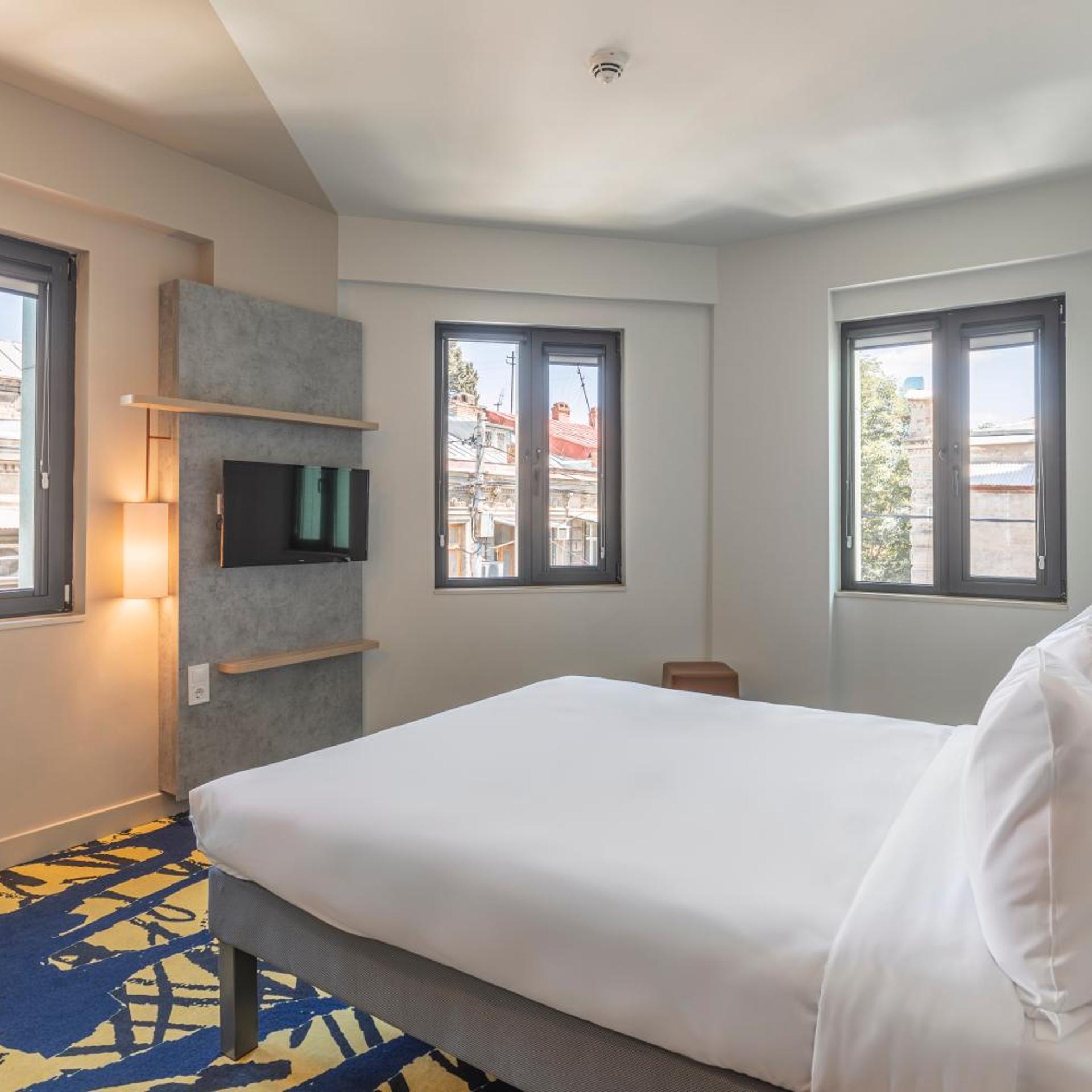 Smart, Double Bed