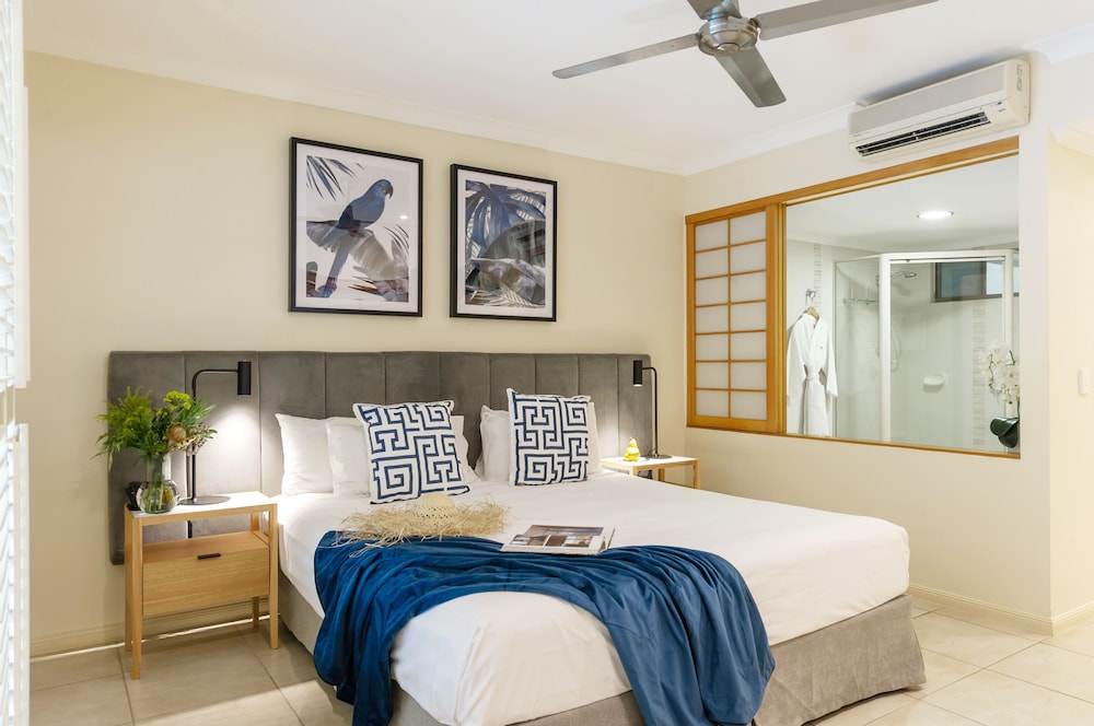 1 Bedroom, Resort, Apartment, King Bed, Shared Pool, Adult Only, Pool Access