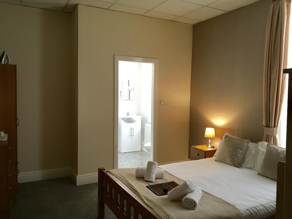 Hilbre Hotel 31/40