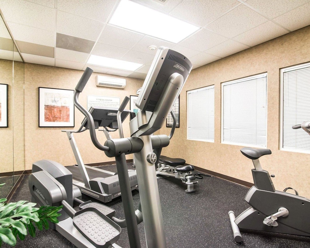 Comfort Inn and Suites Dover-Portsmouth 25/46