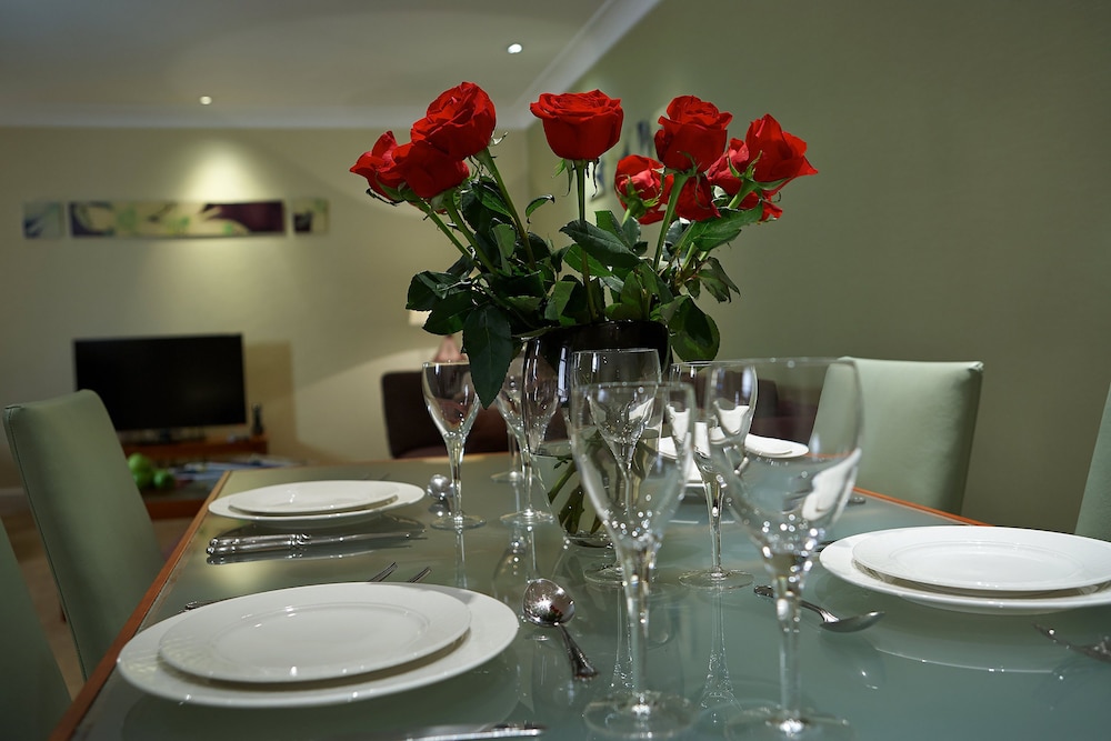 Cheval Knightsbridge 40/50
