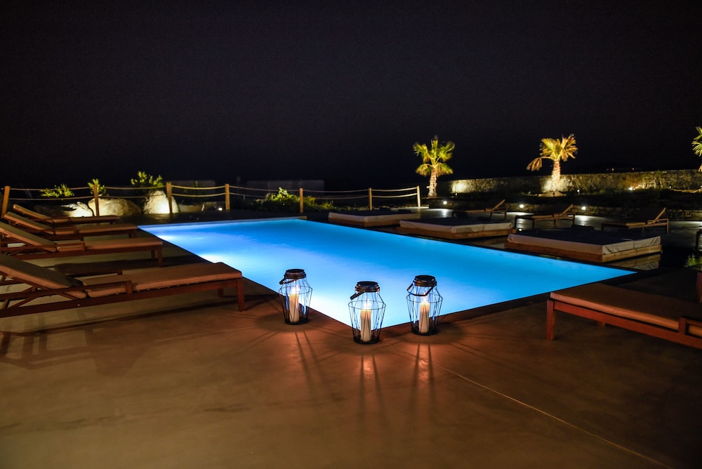 Myconian Crown Suites 30/51