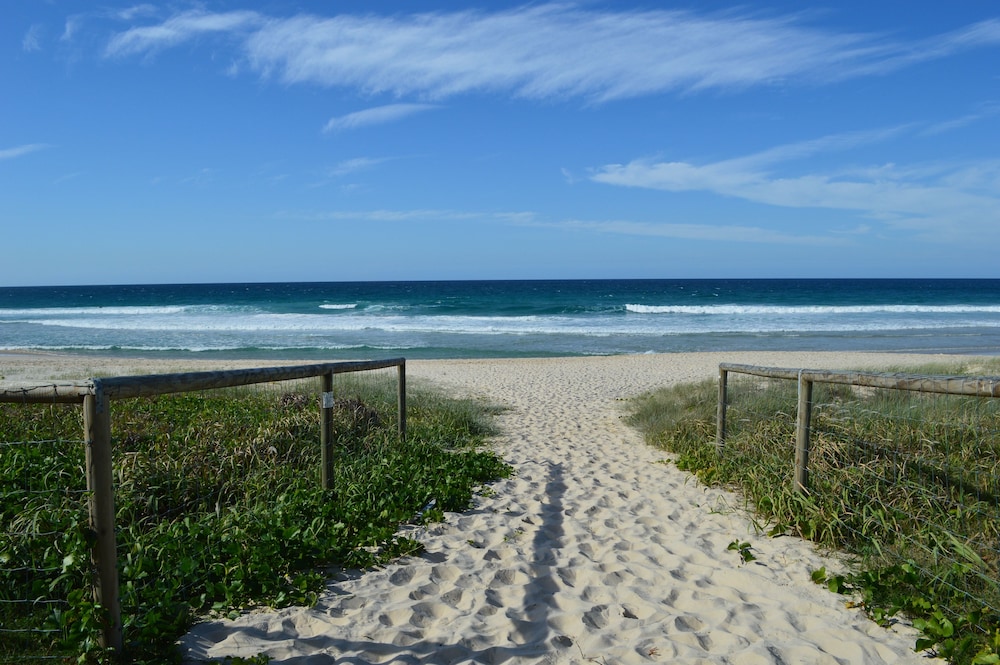 Sanctuary Beach Resort 38/50