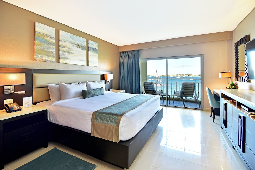The Villas at Simpson Bay Beach Resort 22/95