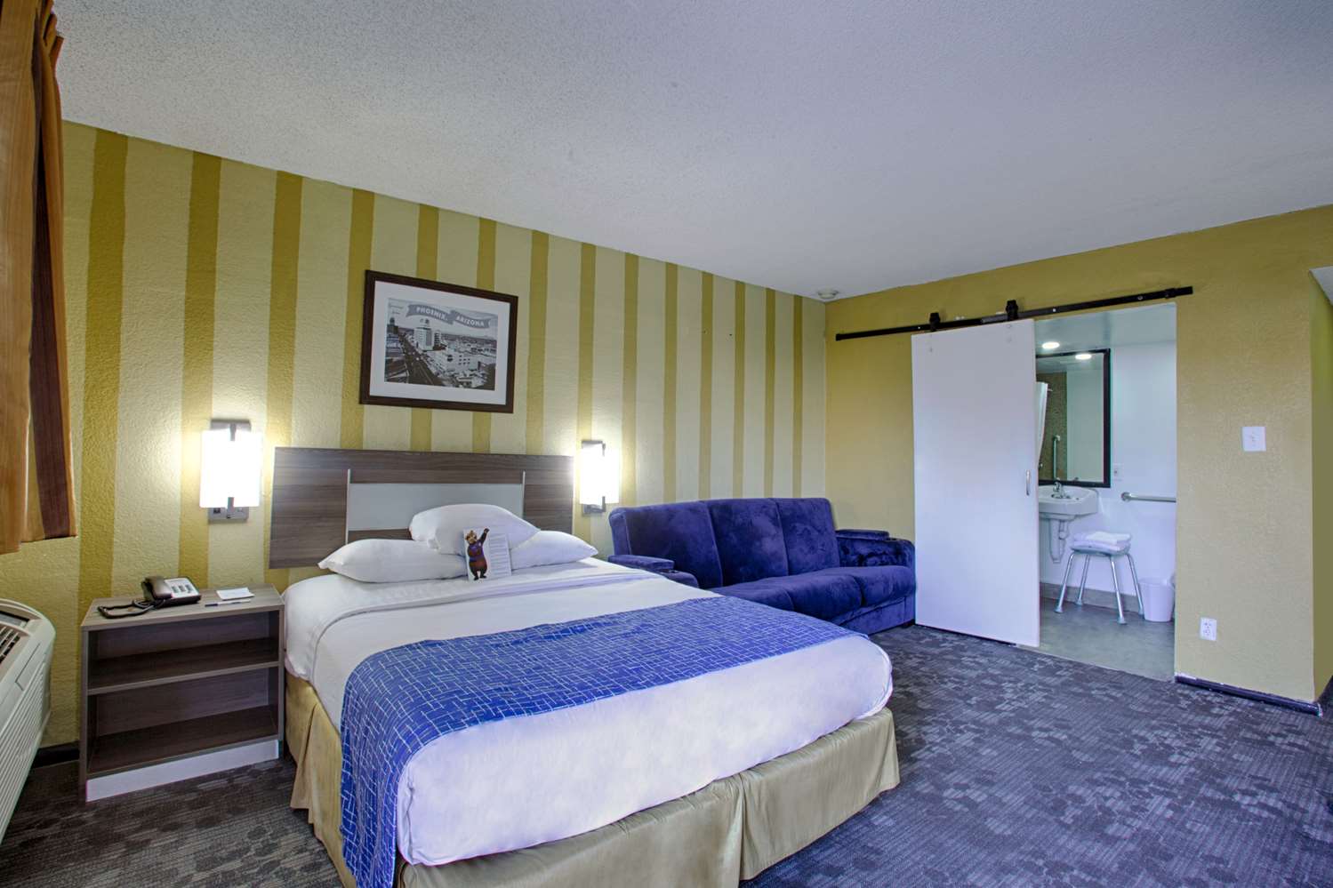 Travelodge by Wyndham Phoenix Downtown 11/47