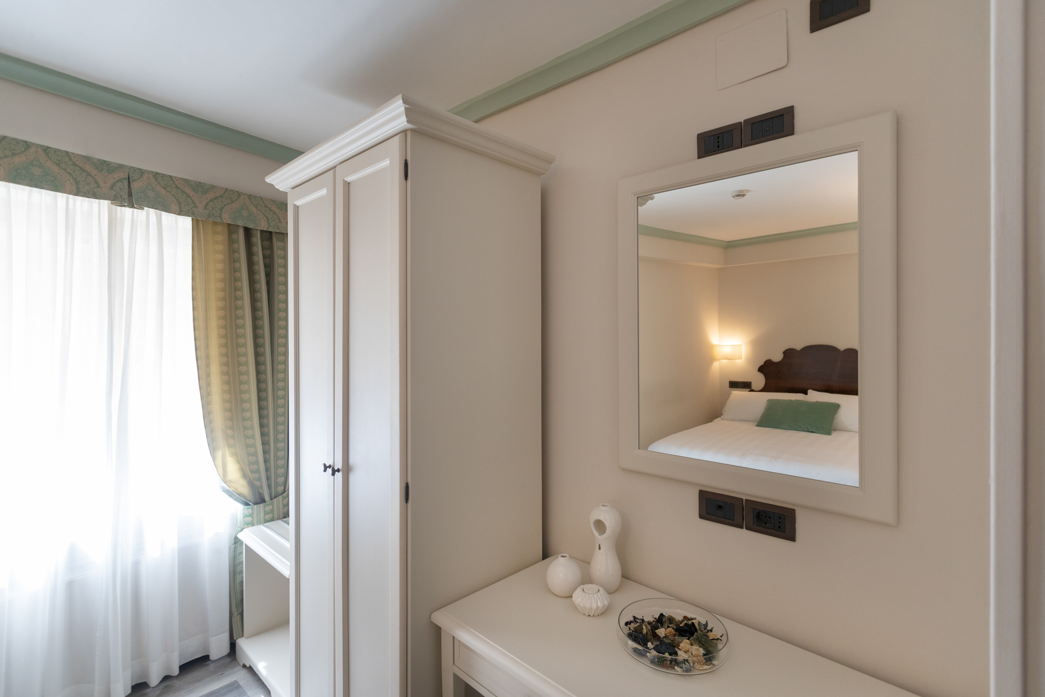 Classic, Double Bed, Land View