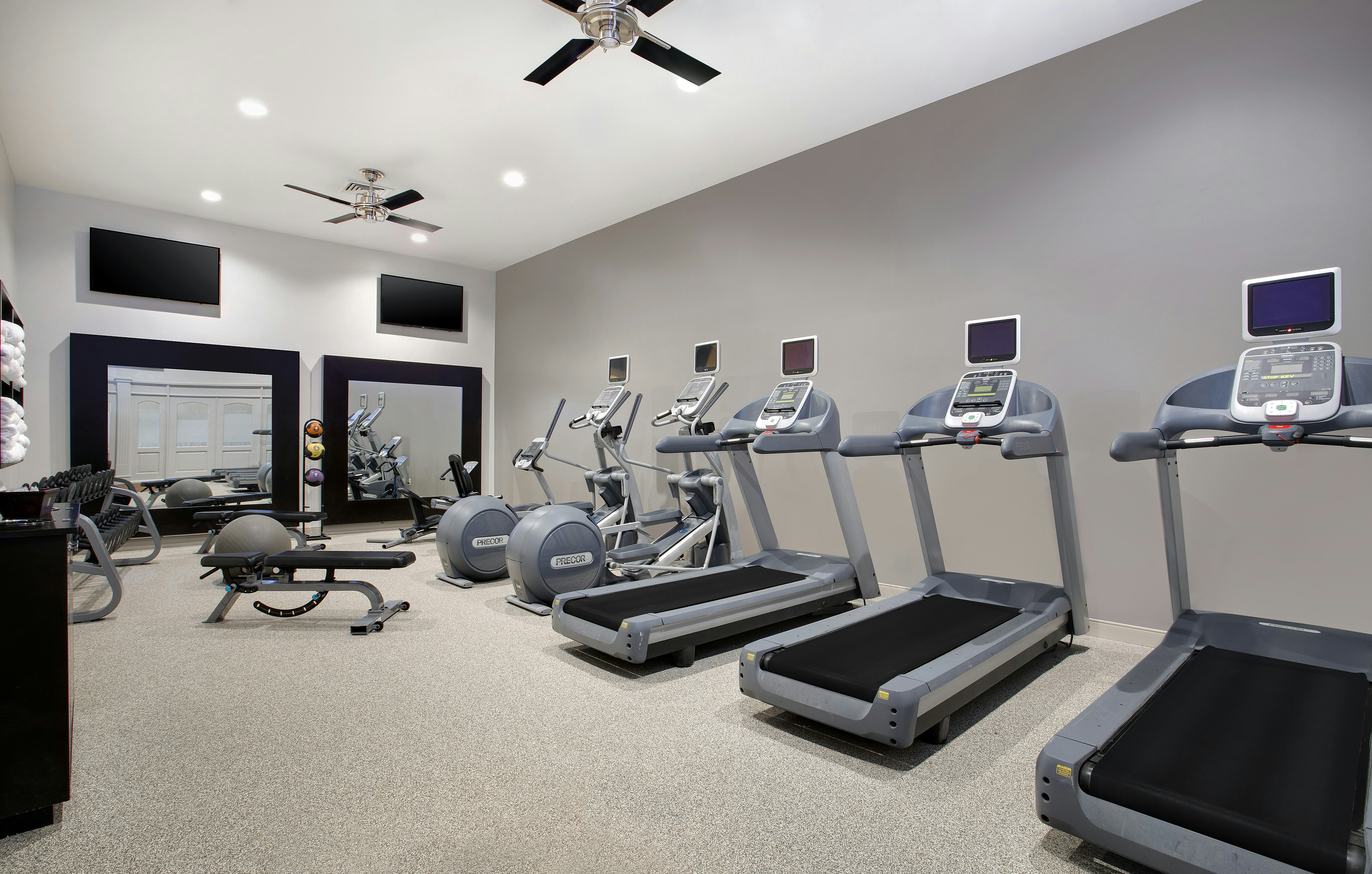 Embassy Suites by Hilton Orlando International Drive Convention Center 21/49