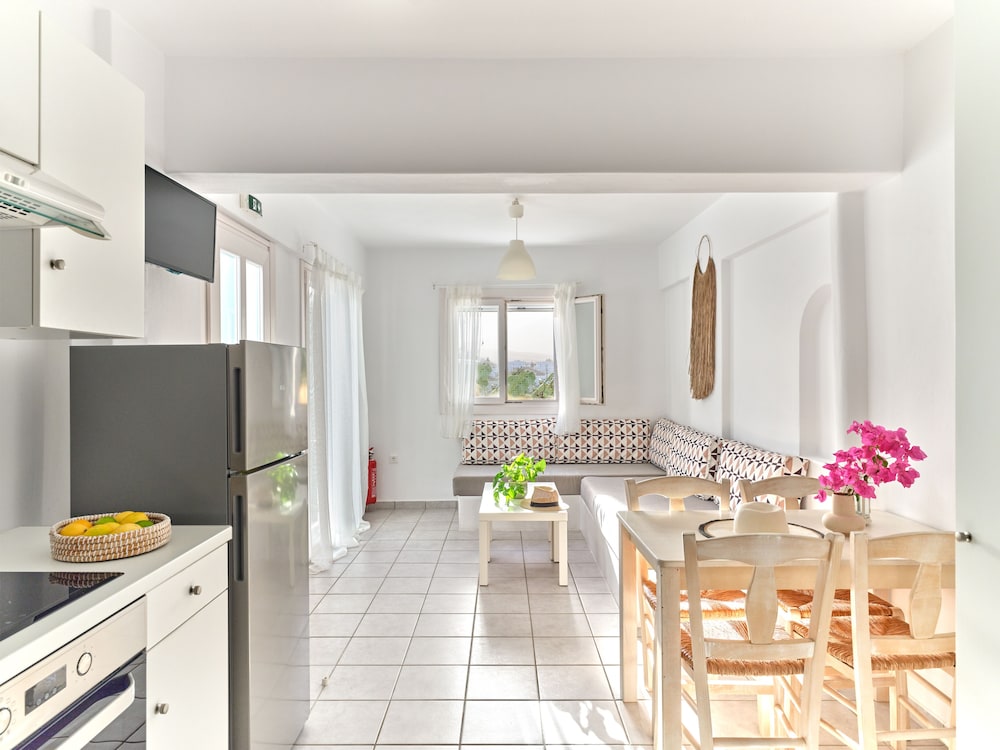 Cleopatra Homes 34/50