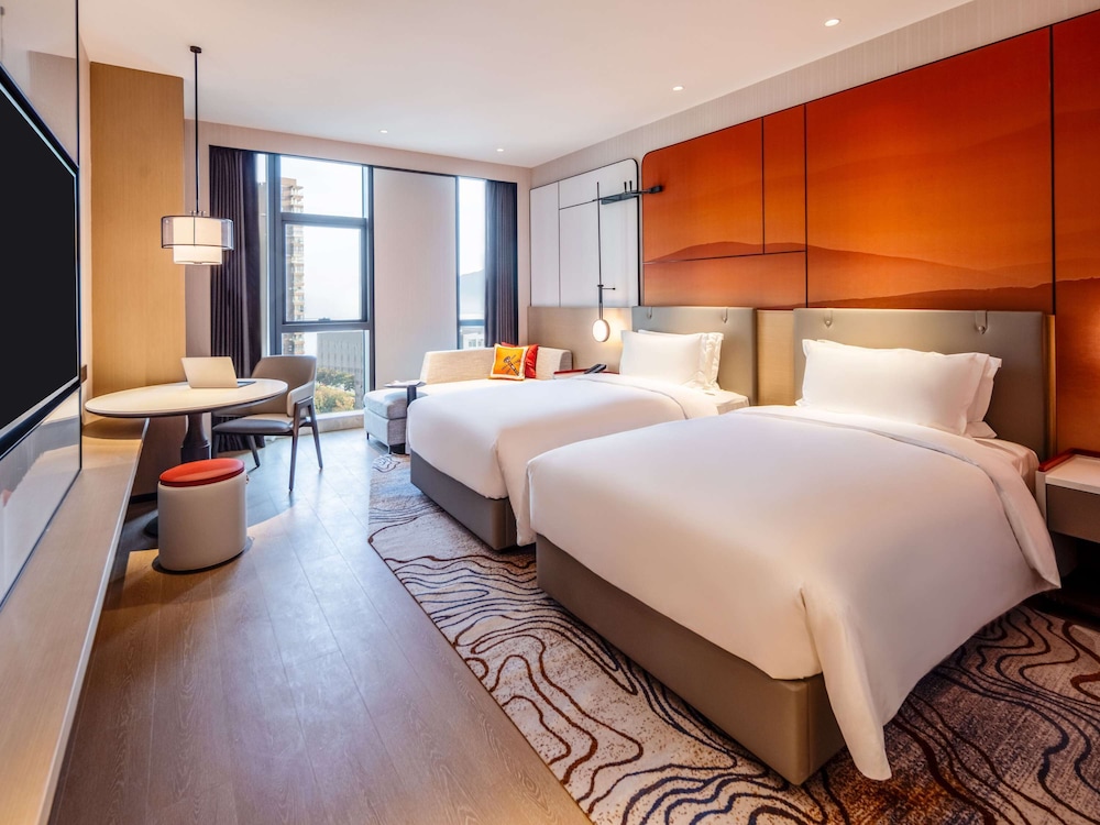 Grand Mercure Yichang Waitan 29/72