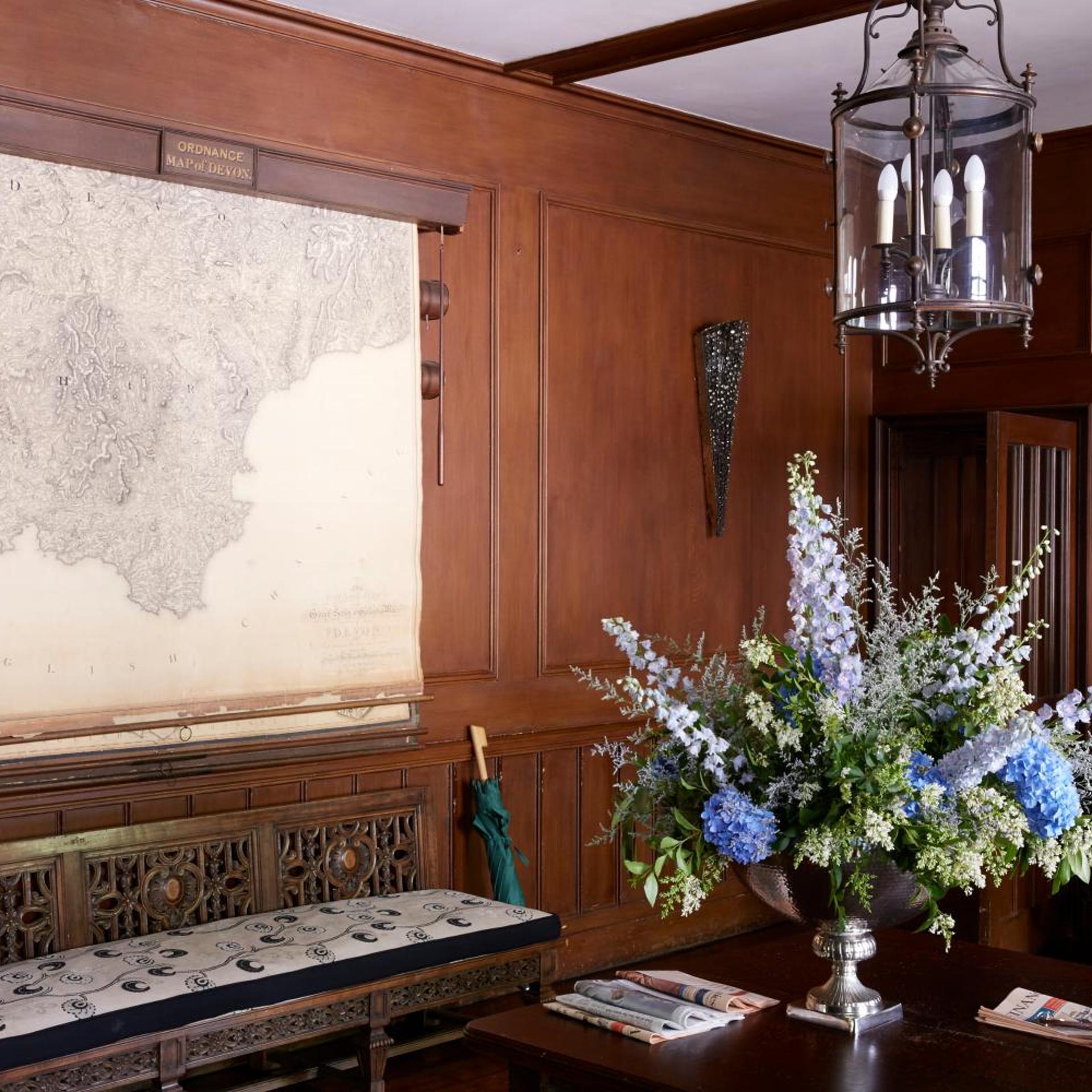 Hotel Endsleigh 8/50