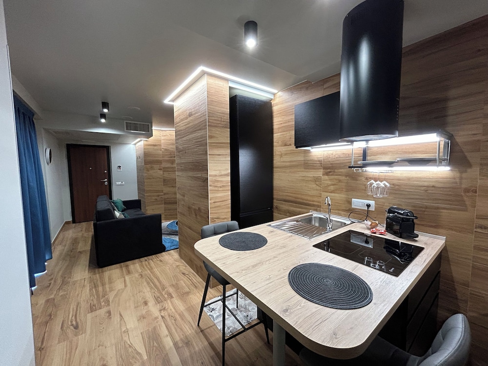 Hotel Testani 37/50