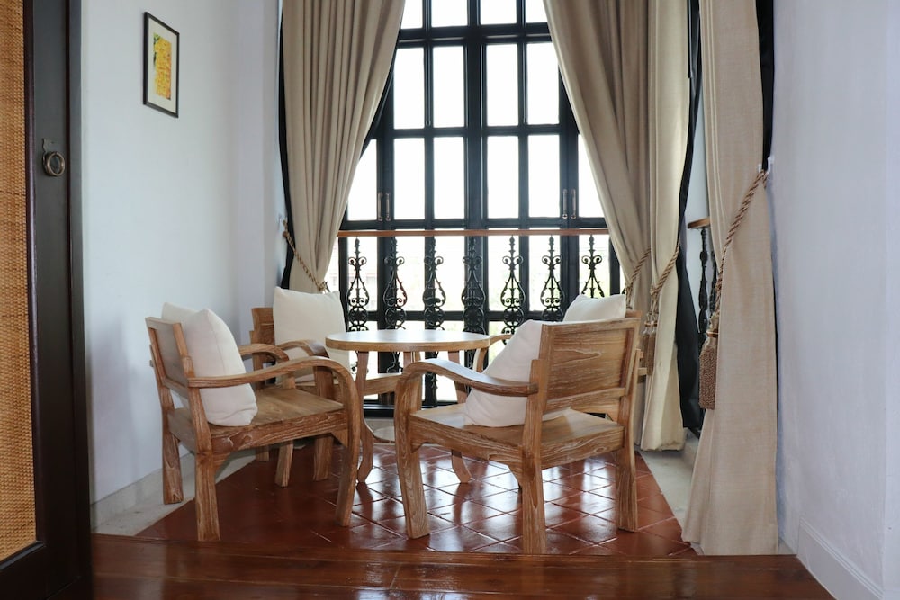 Lanna Oriental Hotel 35/50