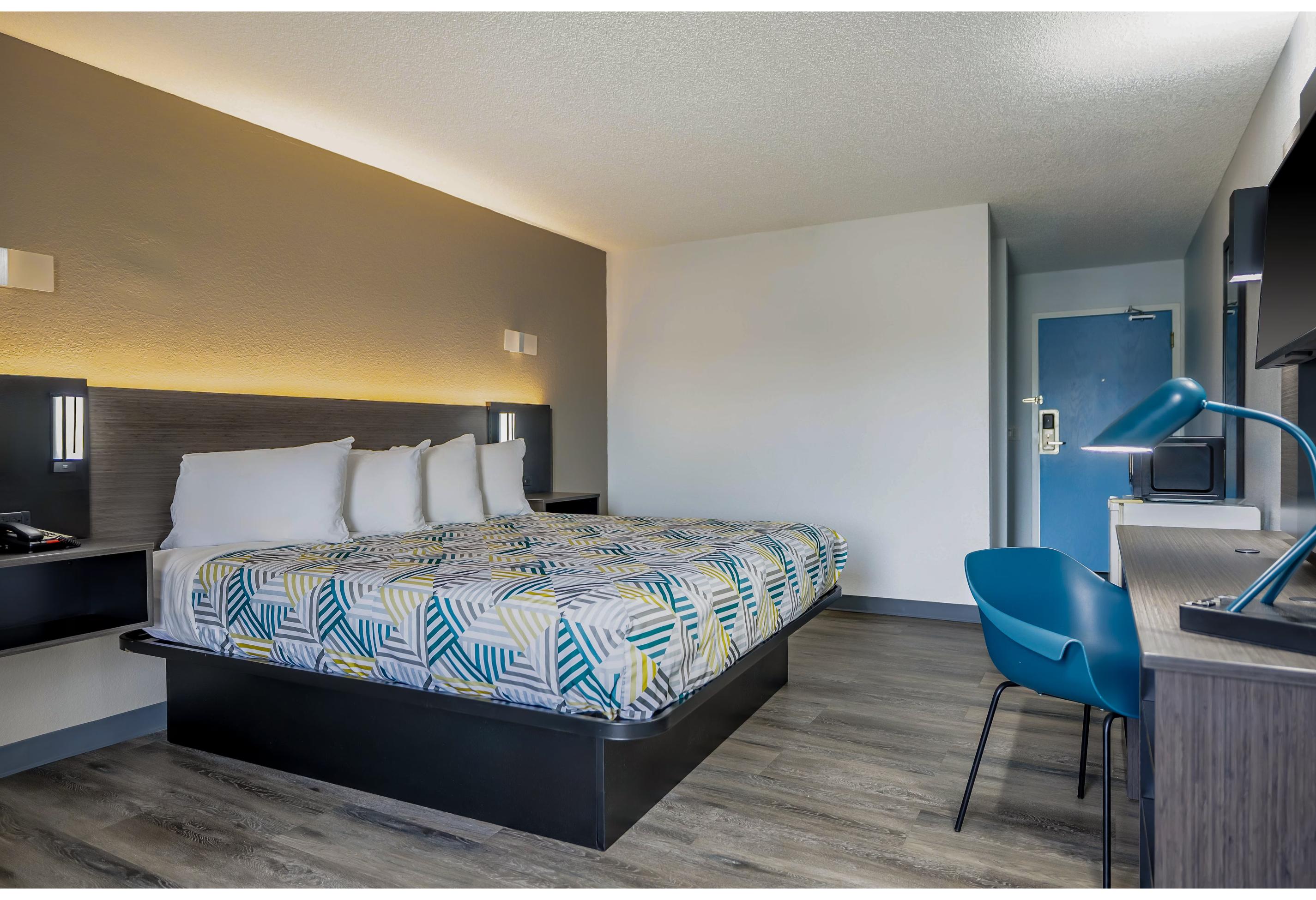 Room, Queen Bed