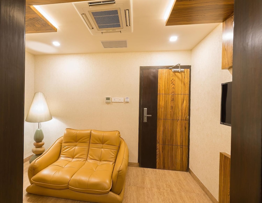 Hotel Chenthur Park 15/30
