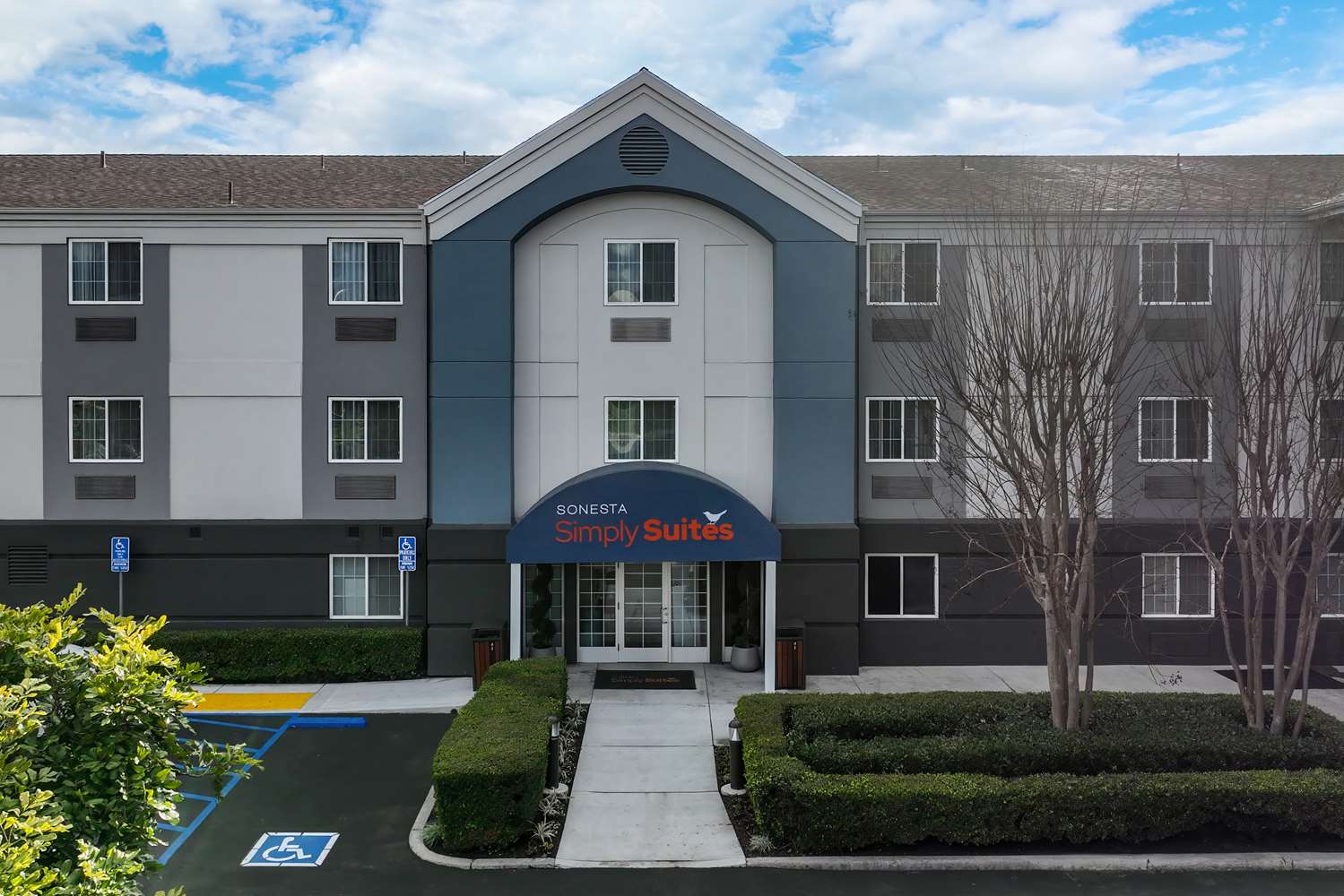 Sonesta Simply Suites Irvine East Foothill 3/20
