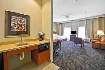 Hampton Inn & Suites Birmingham-Pelham (I-65) 42/48