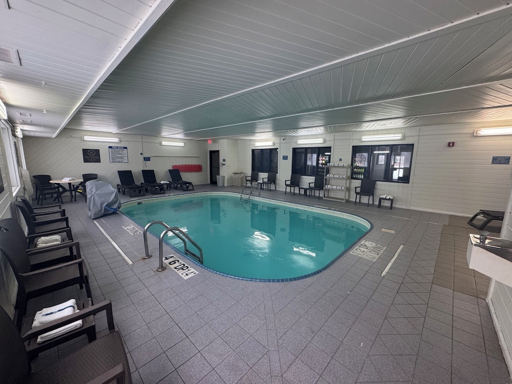 Quality Inn & Suites Green Bay - Ashwaubenon 28/50