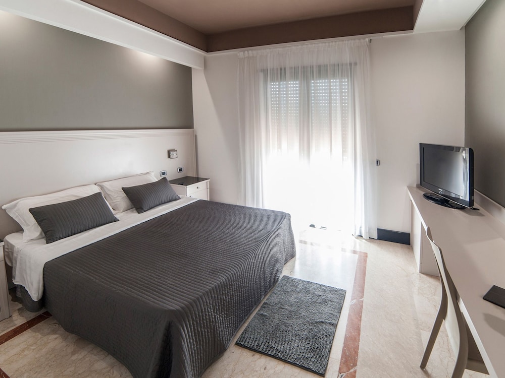 Hotel Giulia 25/74