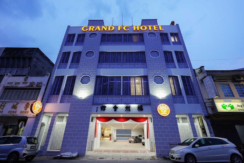 Grand Fc Hotel 4/35