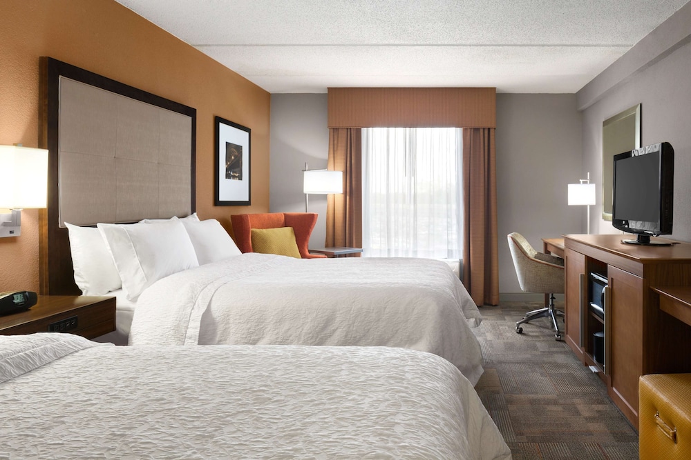 Hampton Inn Pell City 15/42