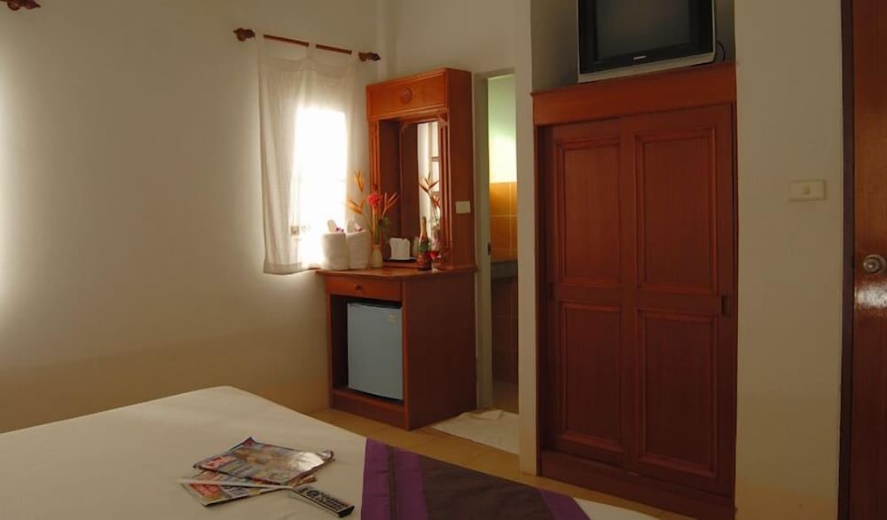 Thong Takian Resort 5/21