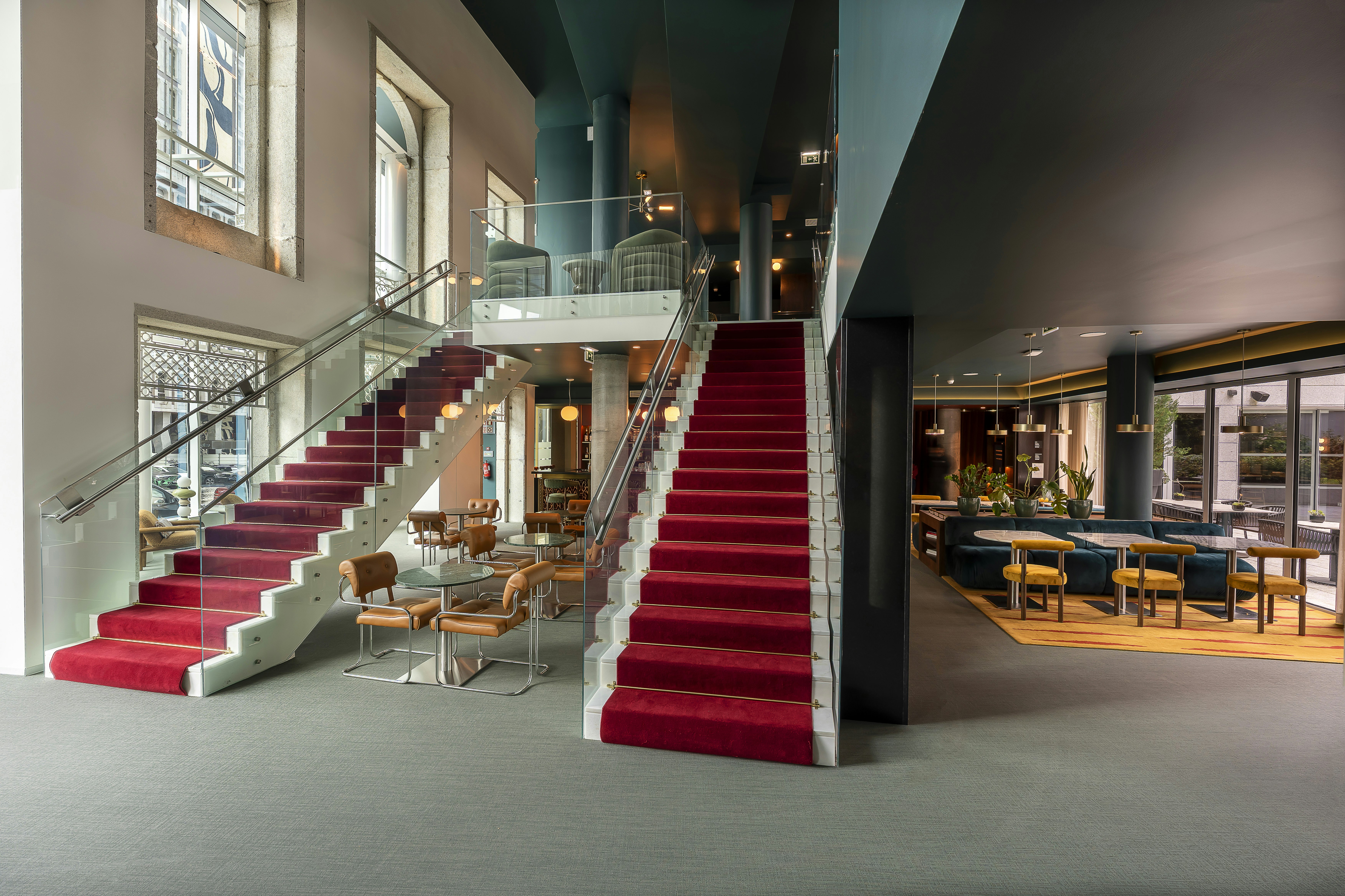 Cenica Porto Hotel, Curio Collection by Hilton 55/57
