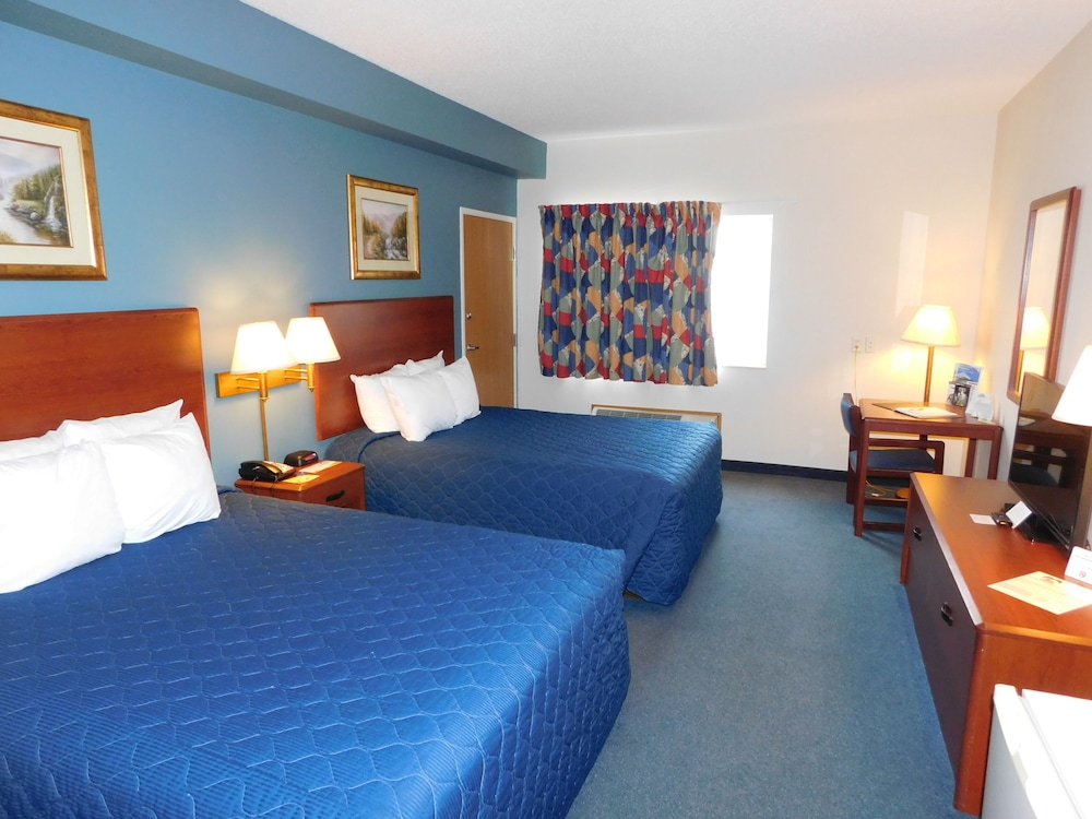Reston Inn & Suites 9/50