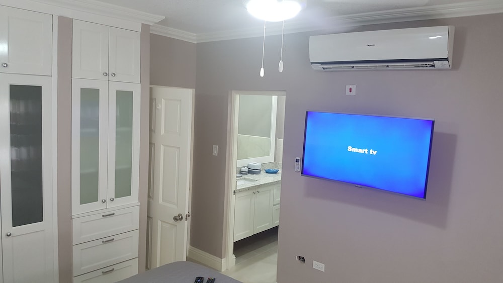 The Ravina Corporate Suites 13/19