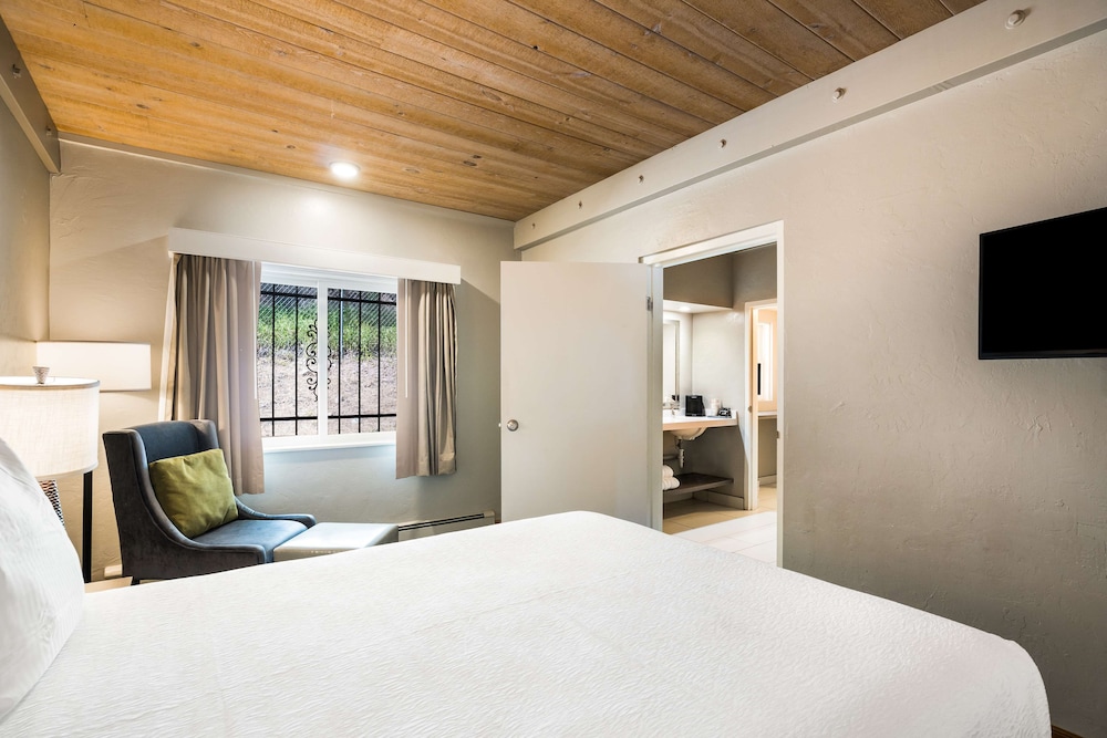 Suite, 2 Queen Beds